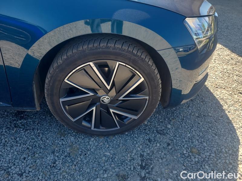  Skoda  Superb  (3V3)(2015) Supe.FL2.0TDI 110 Style AT #17