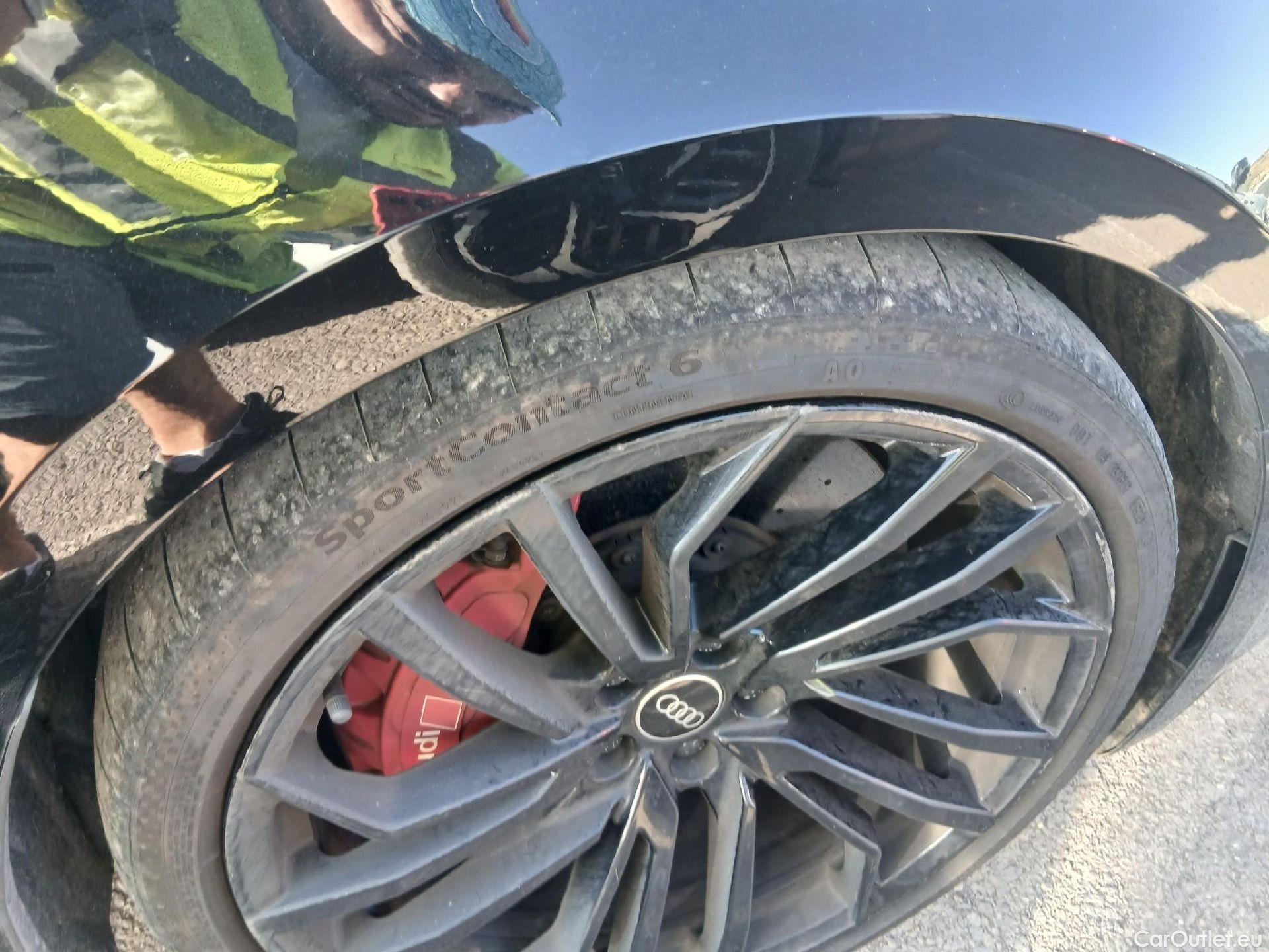  Audi  A5 Sportback AUDI A5 / 2019 / 5P / berlina con portón RS 5 2.9 TFSI quattro Sportback #32