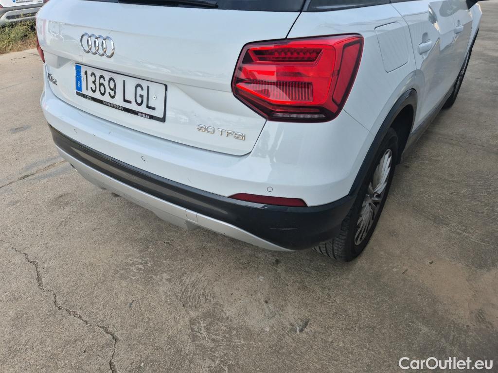  Audi  Q2 AUDI  / 2016 / 5P / todoterreno Design 30 TFSI 85kW (116CV) (AC) #8