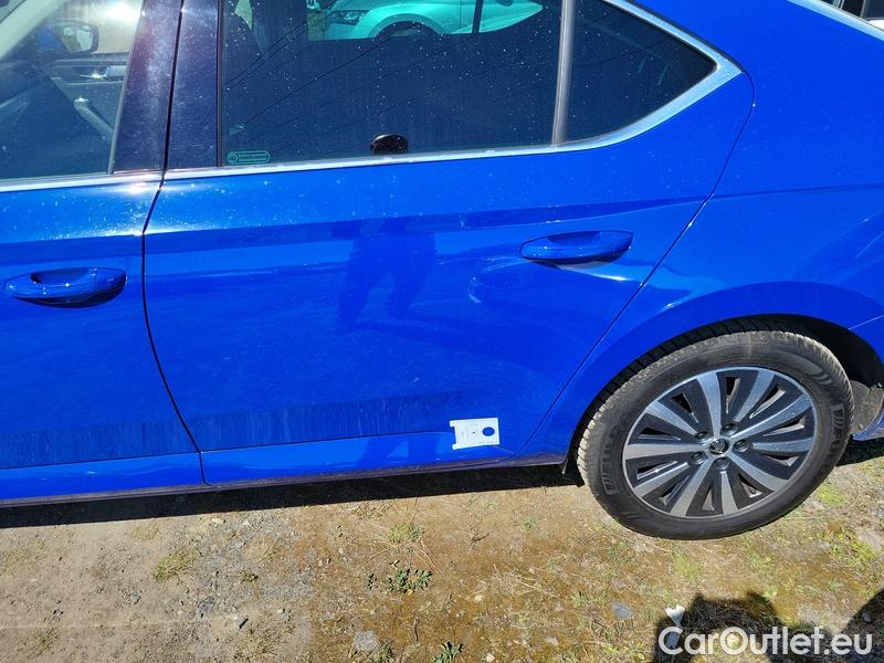  Skoda  Superb  Combi (3V5)(2015) Supe.FL2.0TDI 110 Style AT #9