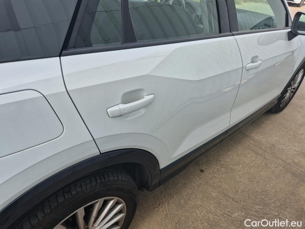  Audi  Q2 AUDI  / 2016 / 5P / todoterreno Design 30 TFSI 85kW (116CV) (AC) #30