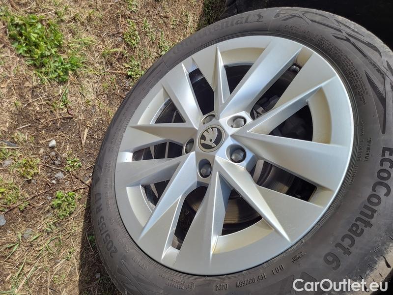  Skoda  Octavia  Lim. (NX3)(2020)  2.0TDI 85 Style AT #11
