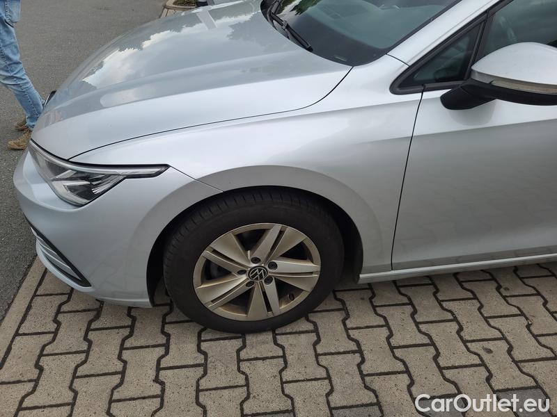  Volkswagen  Golf  VIII Variant (CG5) 2020 Var.1.0TSI 81 Life 5d #1