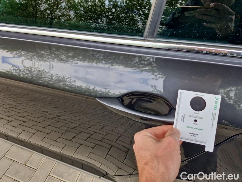  Volkswagen  Passat  Variant (CB5) (2019) Pas.Var.2.0TDI 110 Elegance AT #6