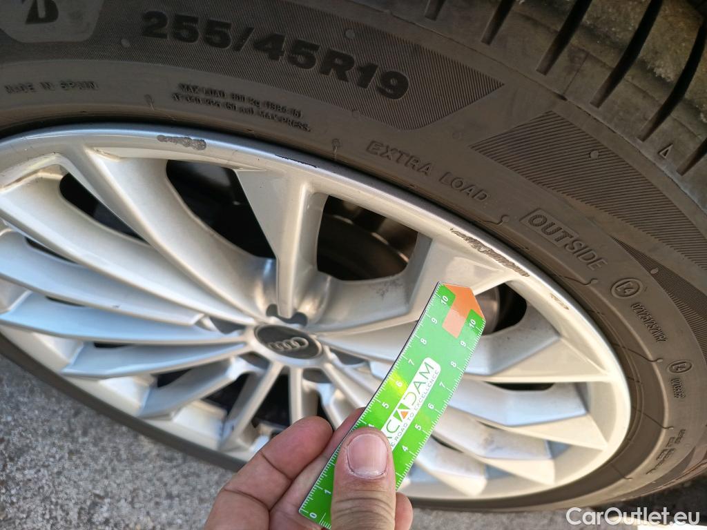  Audi  A8 AUDI  / 2021 / 4P / sedán L 60 TFSIe quattro tiptronic #4