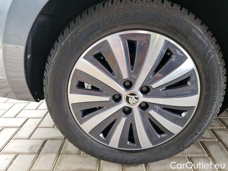  Skoda  Superb  (3V3)(2015)  2.0TSI 206 Style 4x4 AT #13