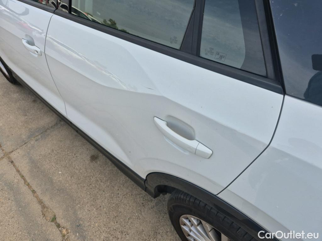  Audi  Q2 AUDI  / 2016 / 5P / todoterreno Design 30 TFSI 85kW (116CV) (AC) #3
