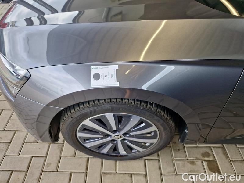  Skoda  Superb  (3V3)(2015)  2.0TSI 206 Style 4x4 AT #4