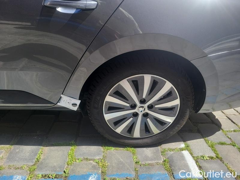  Skoda  Superb  (3V3)(2015)  2.0TSI 206 Style 4x4 AT #2