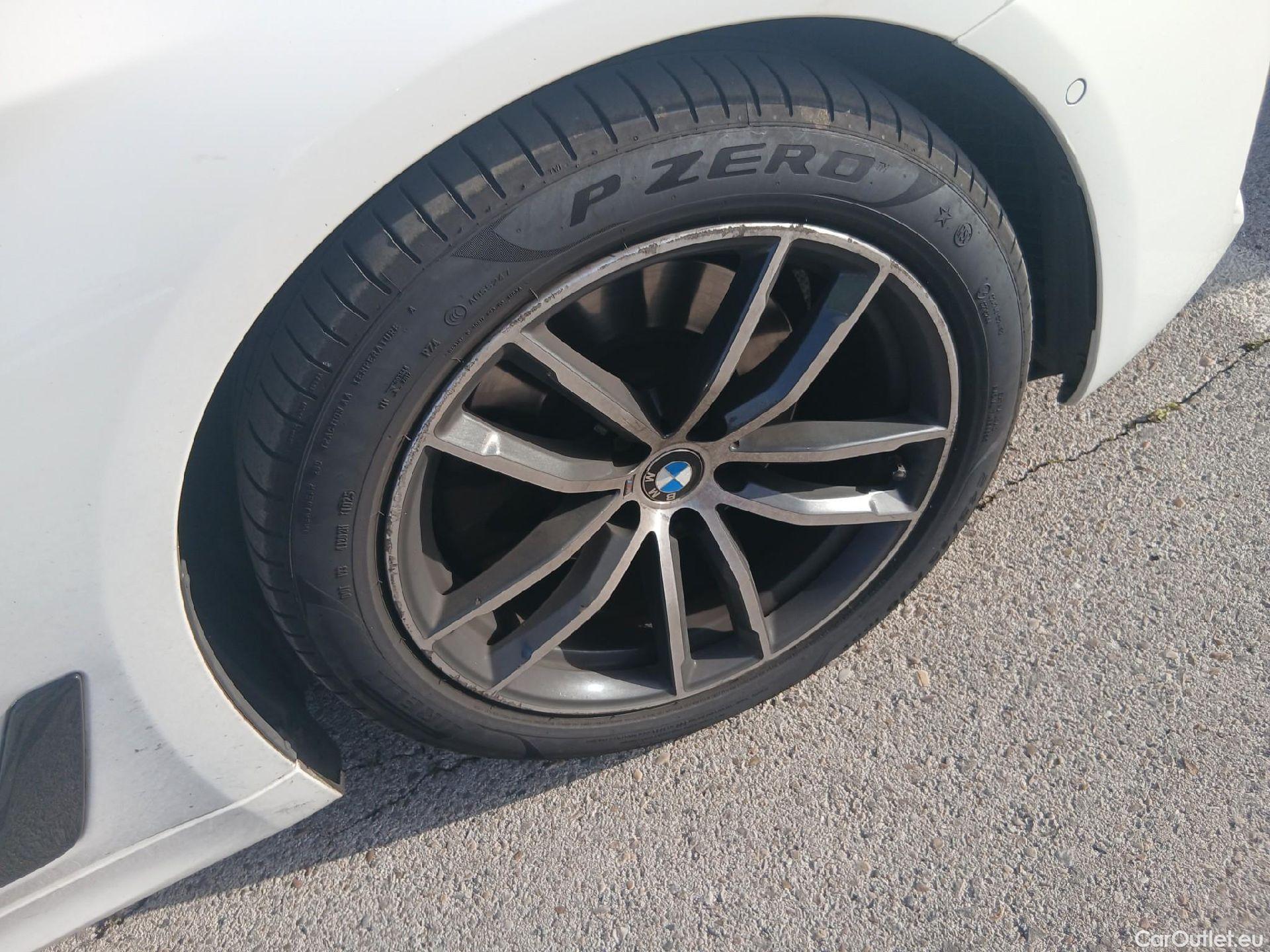  Bmw  Serie 5 BMW  / 2020 / 5P / familiar 520dA Touring #21