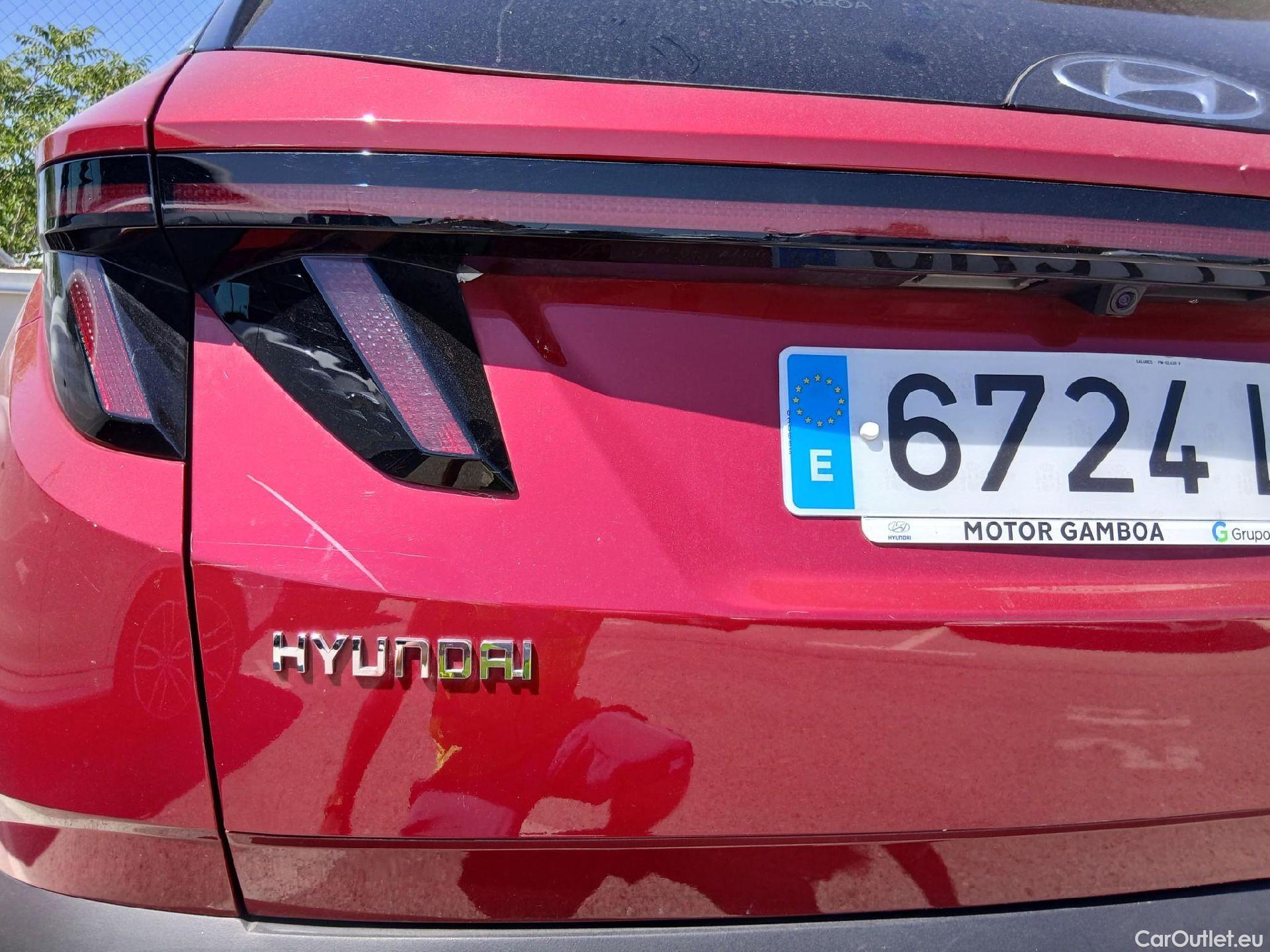  Hyundai  Tucson HYUNDAI  / 2020 / 5P / todoterreno 1.6 TGDI PHEV 195kW Tecno Sky Auto 4x4 #24
