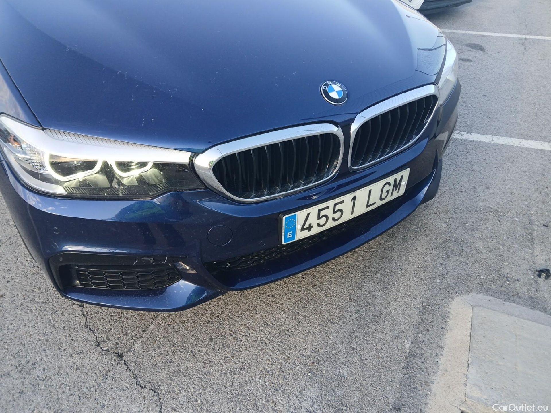  Bmw  Serie 5 BMW  / 2016 / 4P / sedán 520iA #5