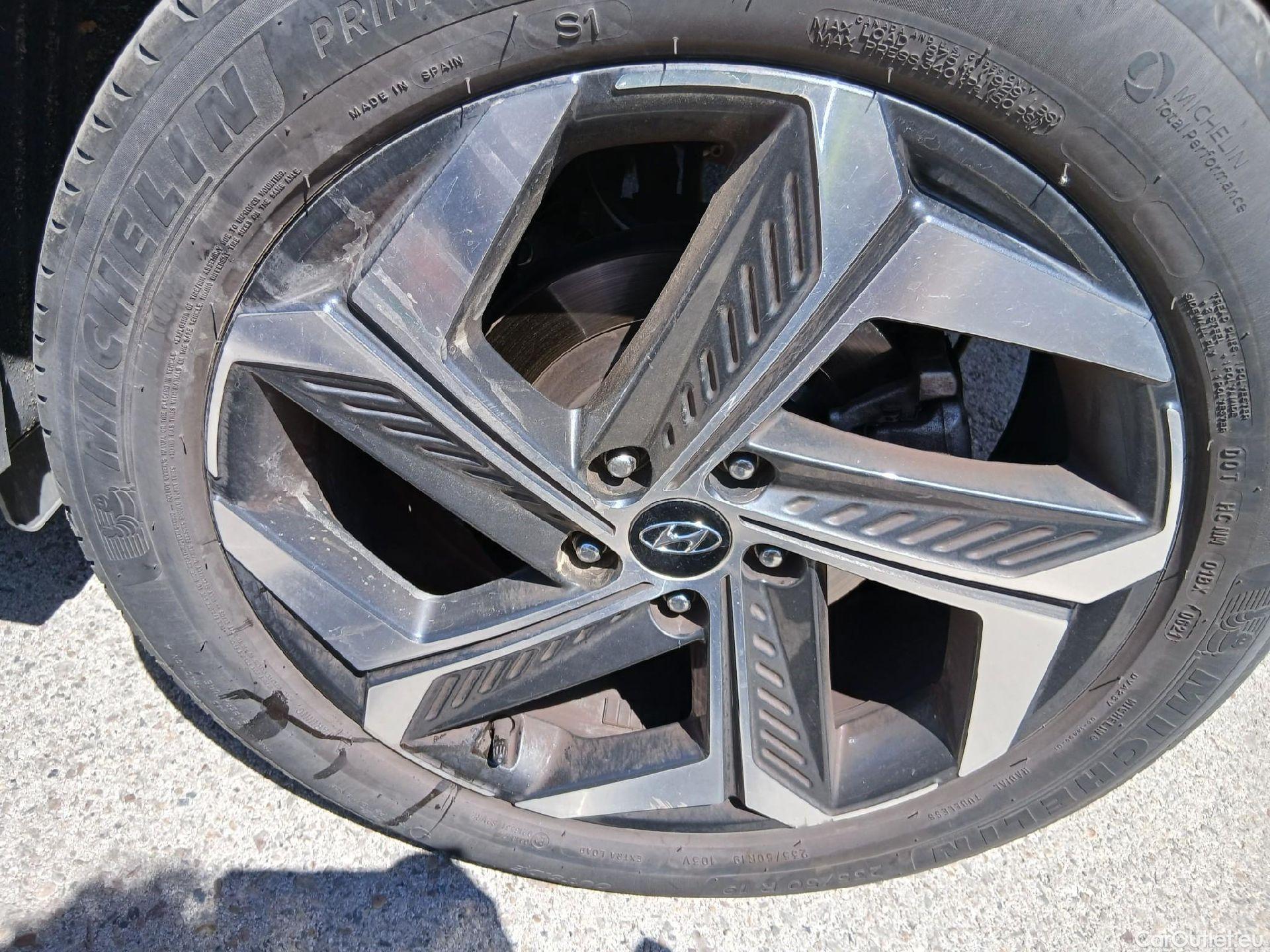  Hyundai  Tucson HYUNDAI  / 2020 / 5P / todoterreno 1.6 TGDI PHEV 195kW Tecno Sky Auto 4x4 #18