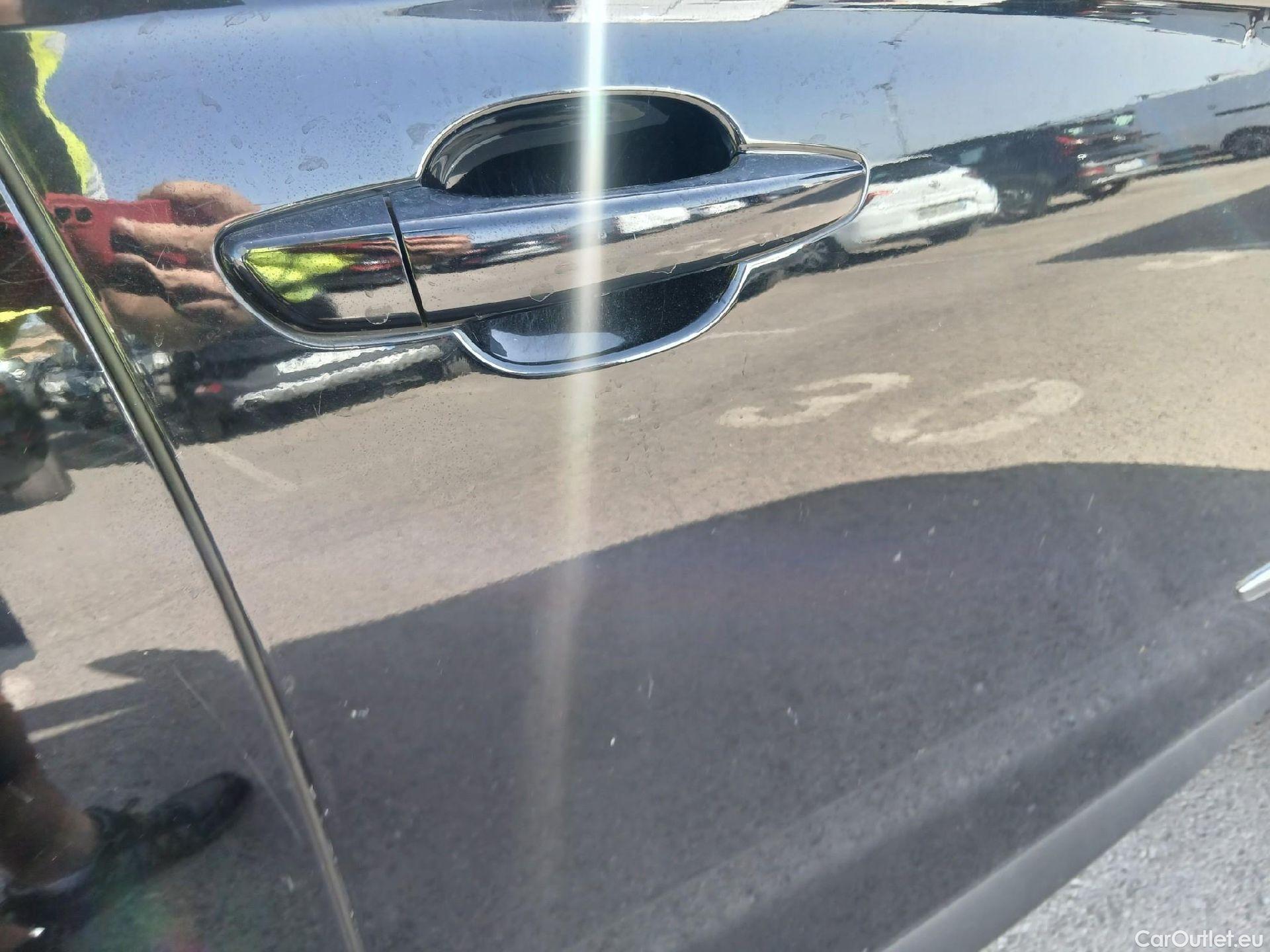  DS  DS7 DS DS 7 Crossback / 2017 / 5P / todoterreno BlueHDi DE 96kW (130CV) AT. PERF.LINE #22
