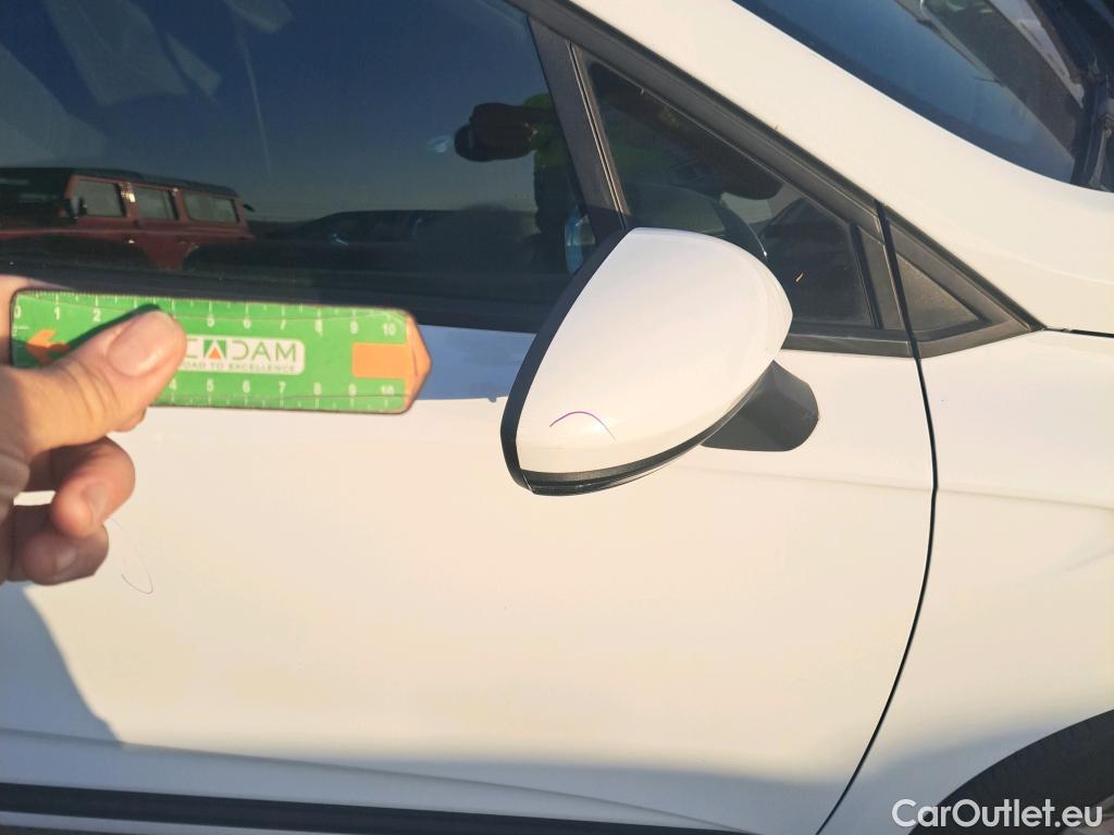  Renault  Clio RENAULT  / 2019 / 5P / berlina con portón Intens TCe 67 kW (91CV) (AC) #28