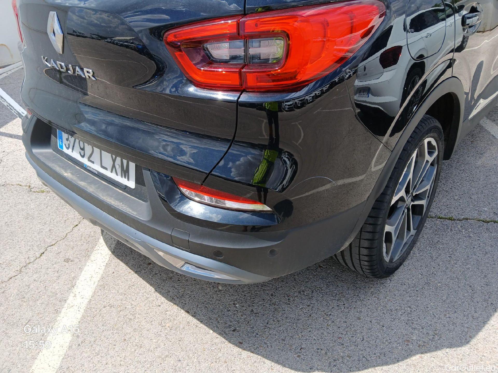  Renault  Kadjar RENAULT  / 2019 / 5P / crossover Zen GPF TCe 103kW (140CV) EDC (AC) #22
