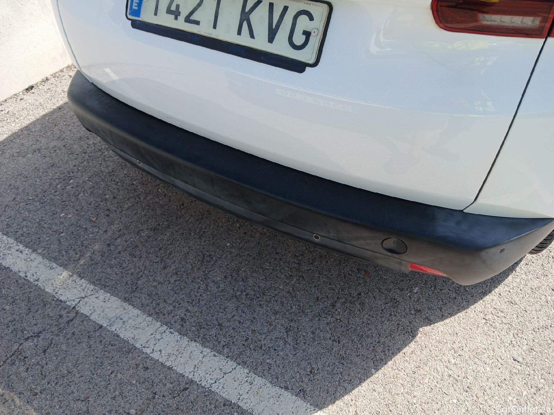  Peugeot  2008 PEUGEOT  / 2016 / 5P / todoterreno Style 1.2L PureTech 60KW (82CV) S&S #29