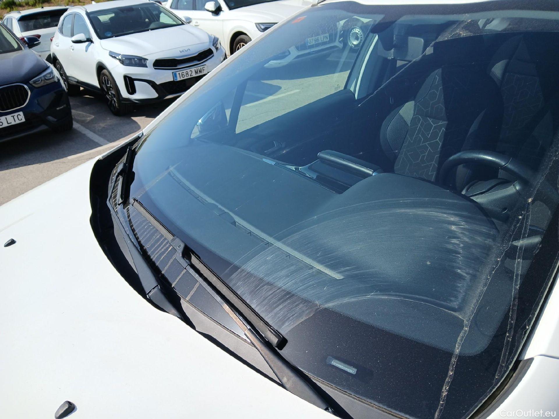  Peugeot  2008 PEUGEOT  / 2016 / 5P / todoterreno Style 1.2L PureTech 60KW (82CV) S&S #14