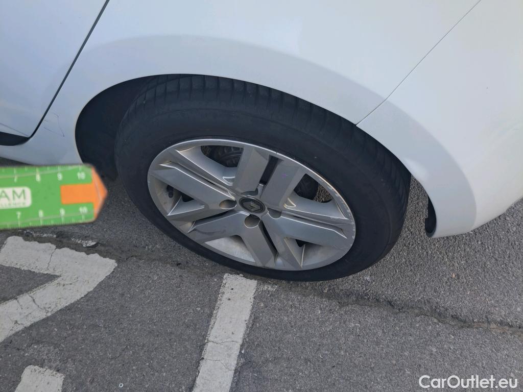  Renault  Clio RENAULT  / 2019 / 5P / berlina con portón Intens TCe 67 kW (91CV) (AC) #18