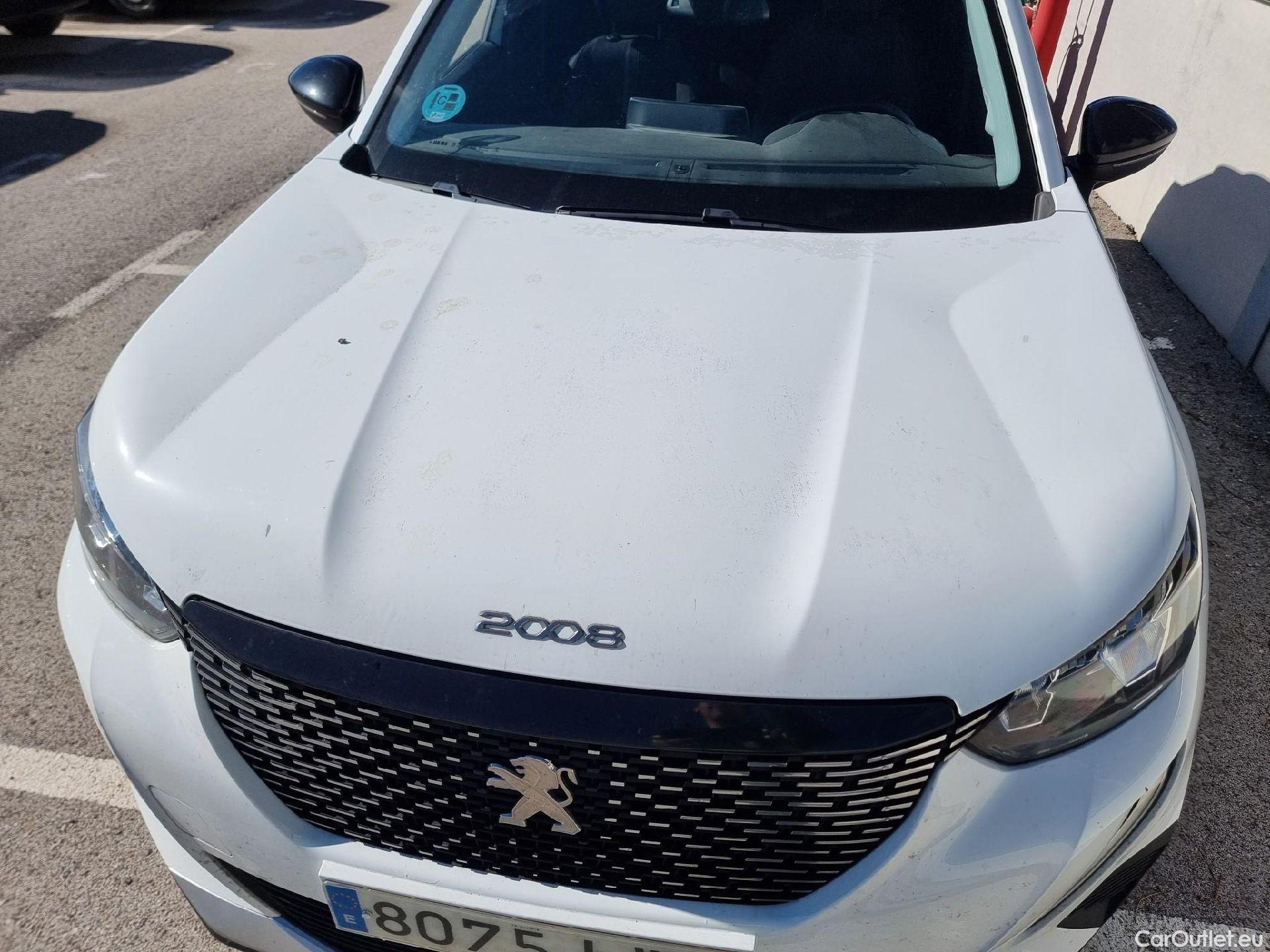  Peugeot  2008 PEUGEOT  / 2019 / 5P / todoterreno Allure BlueHDI 81kW (110CV) #11