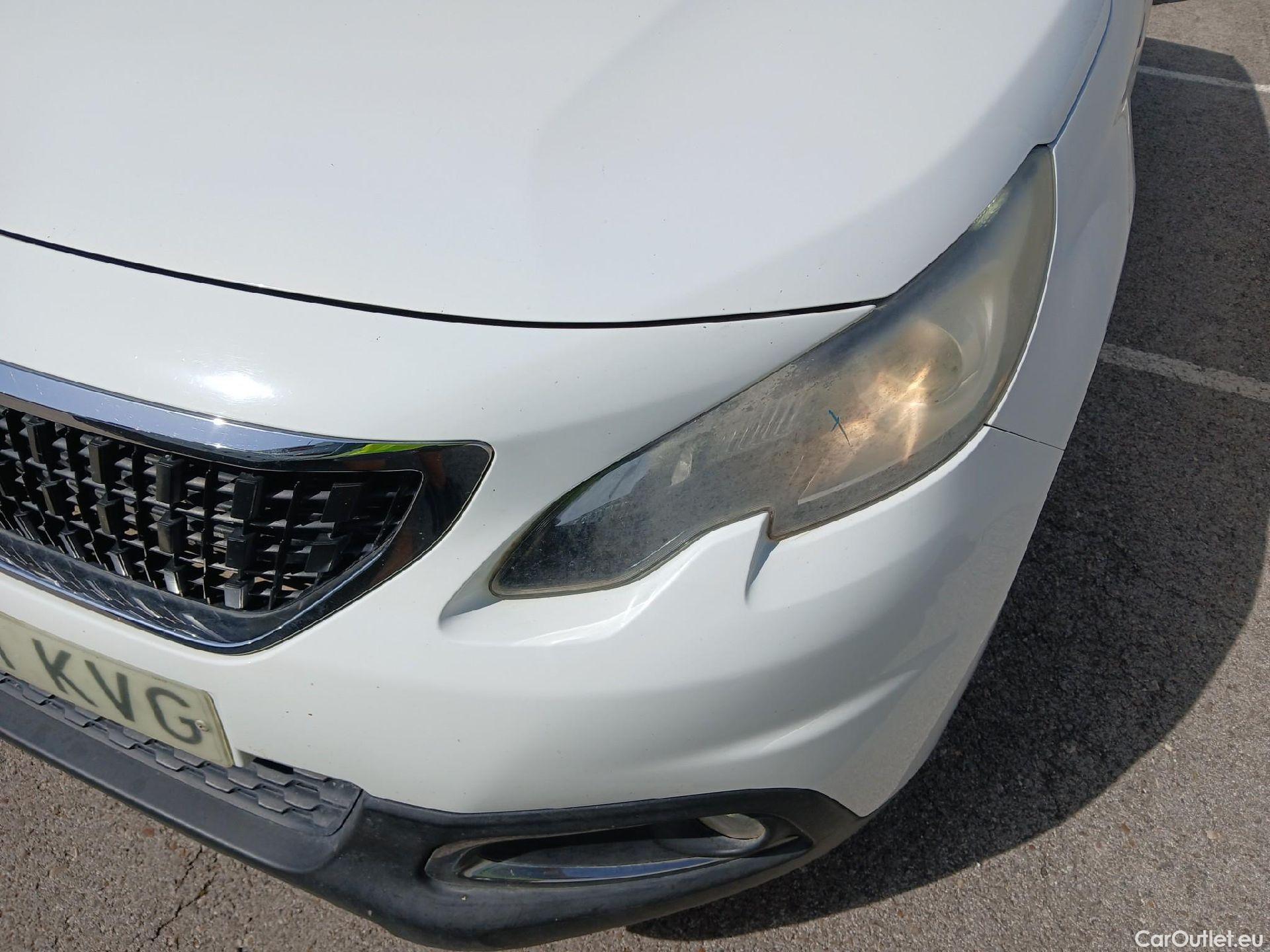  Peugeot  2008 PEUGEOT  / 2016 / 5P / todoterreno Style 1.2L PureTech 60KW (82CV) S&S #12
