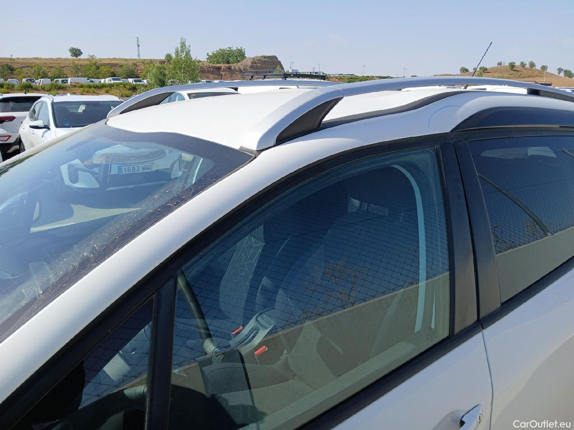  Peugeot  2008 PEUGEOT  / 2016 / 5P / todoterreno Style 1.2L PureTech 60KW (82CV) S&S #22