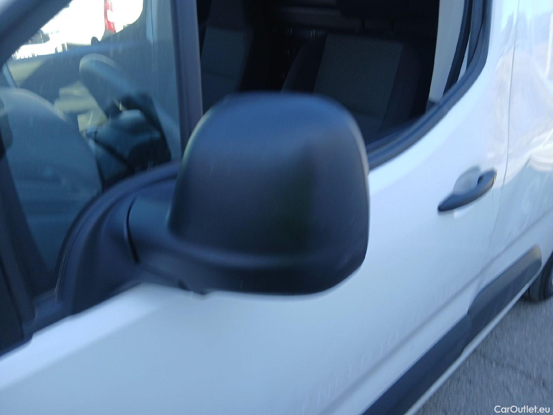  Citroen  Berlingo CITROEN  / 2018 / 3P / furgón derivado de turismo Talla M BlueHDi 100 CONTROL #11
