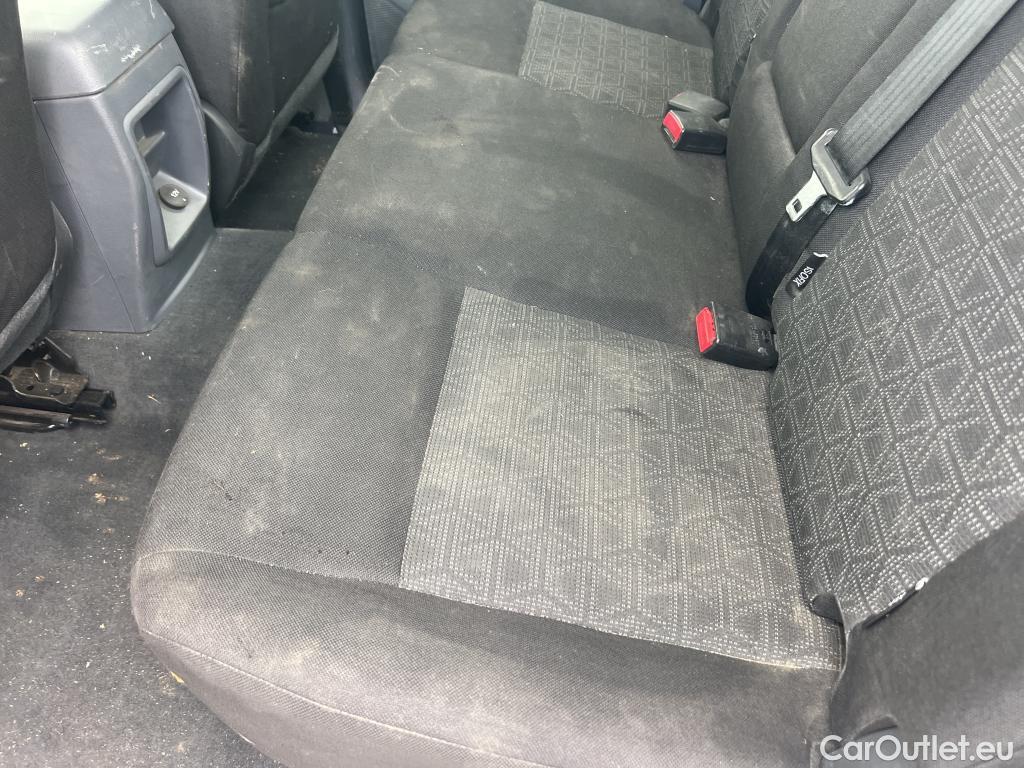  Ford  Ranger FORD  VU 4p 6G pickup 2.2 TDCi 118kW 4x4 Doble Cab. XL S/S #32
