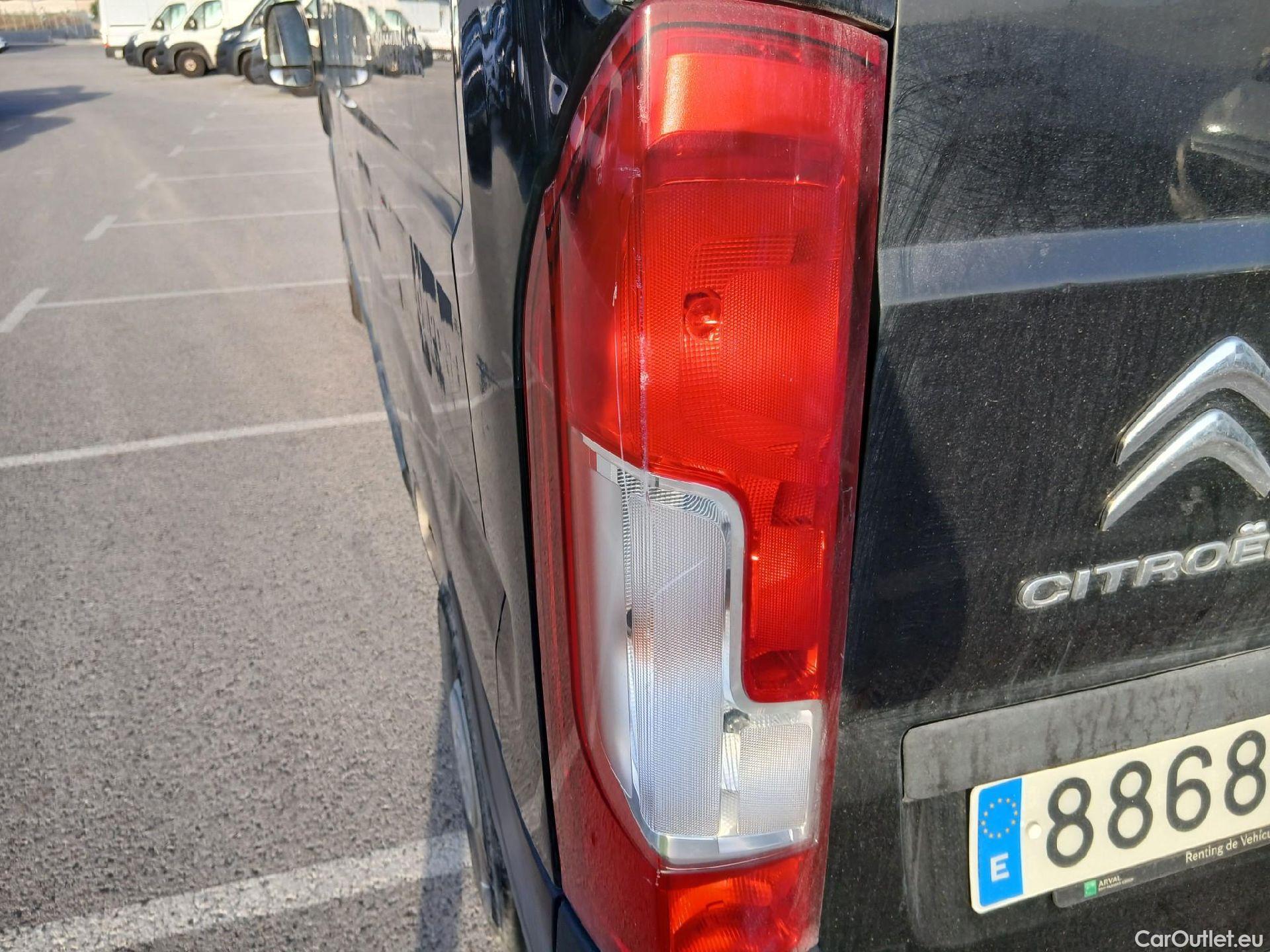  Citroen  Jumper CITROEN  / 2014 / 4P / furgón BlueHDi 103KW (140CV) Furgón 35L3H2 #24