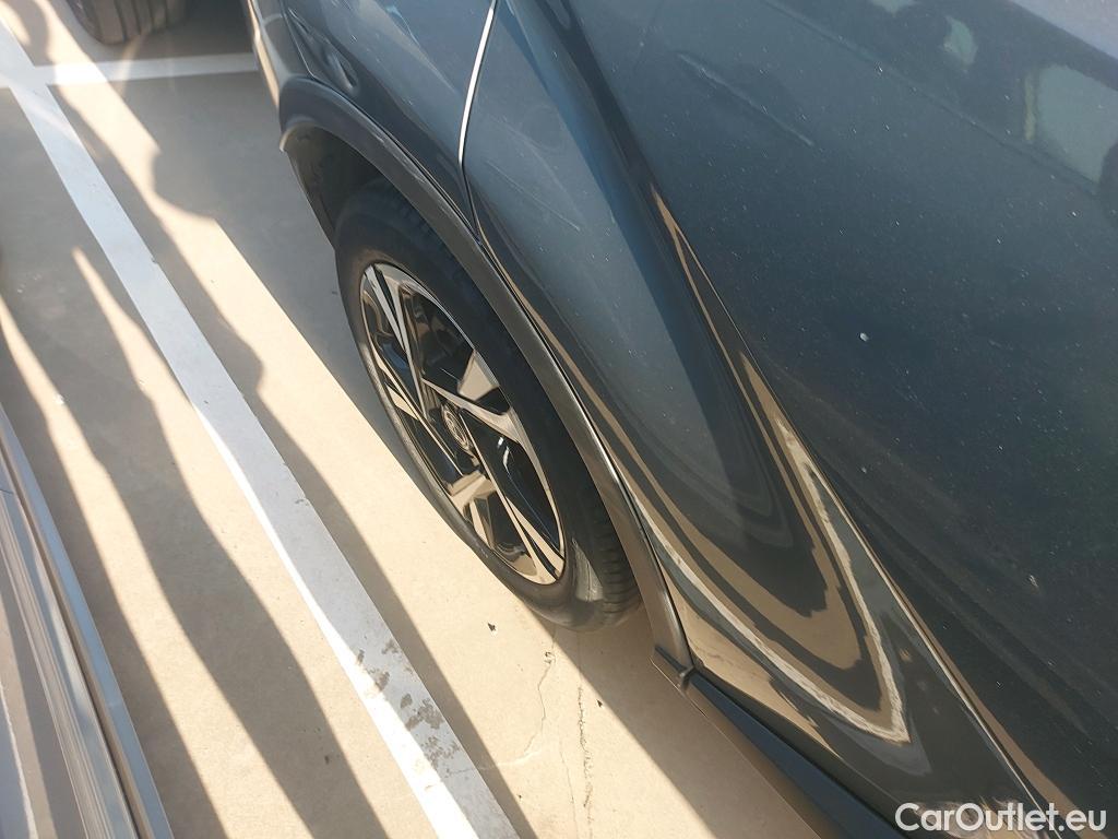  Toyota  C-HR TOYOTA  / 2019 / 5P / todoterreno 1.8 125H Advance #9