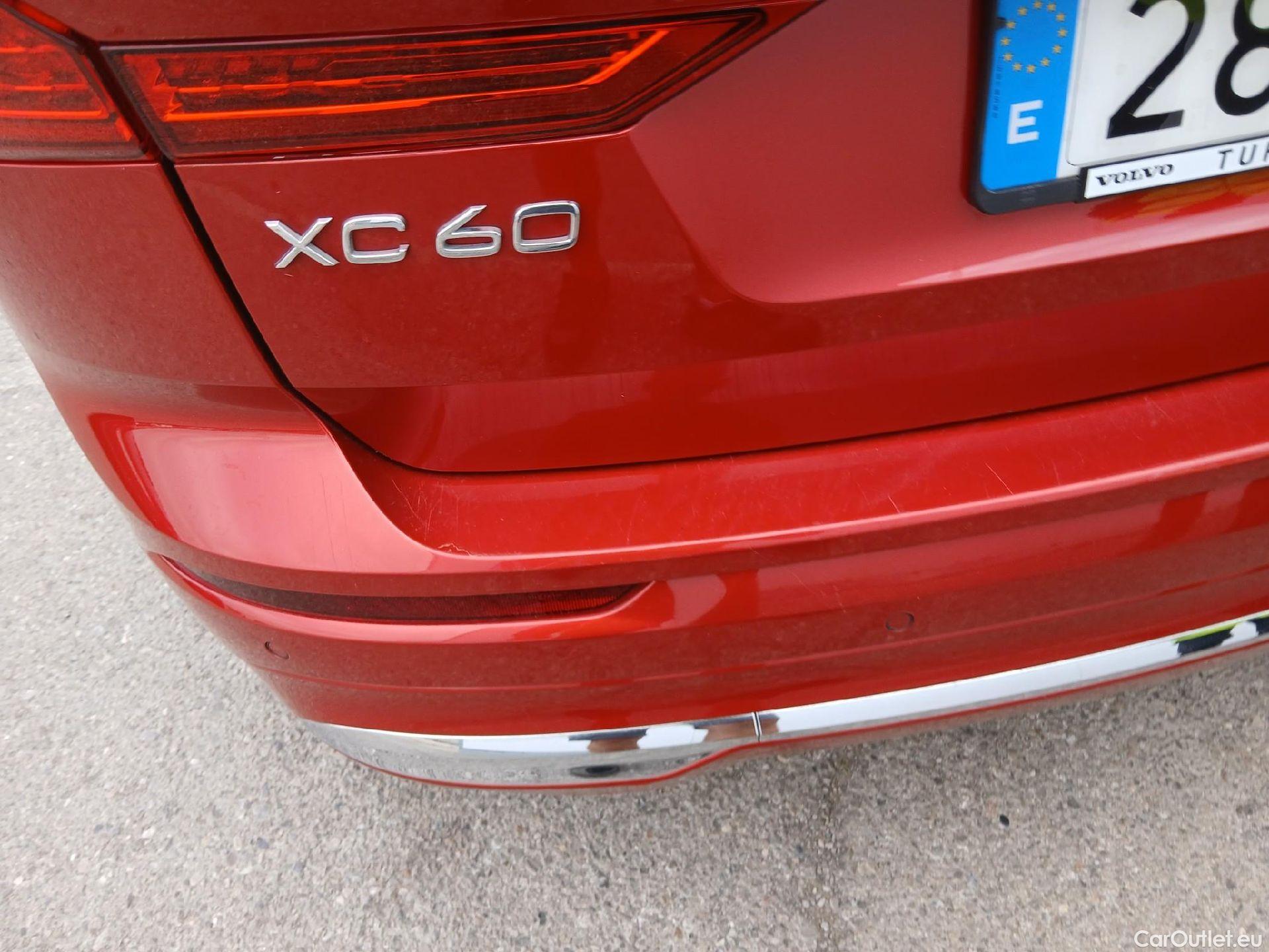  Volvo  XC60 VOLVO  / 5P / 2.0 T6 AWD Recharge Inscription Exp Auto 350 CV 18 kWh #24