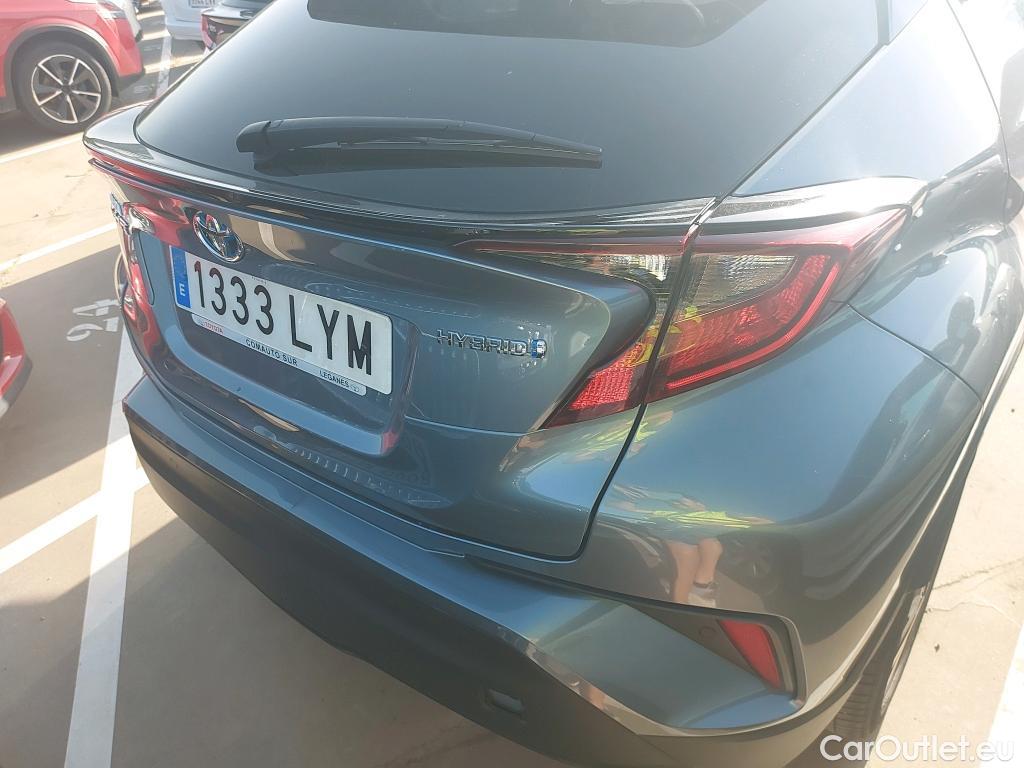  Toyota  C-HR TOYOTA  / 2019 / 5P / todoterreno 1.8 125H Advance #1
