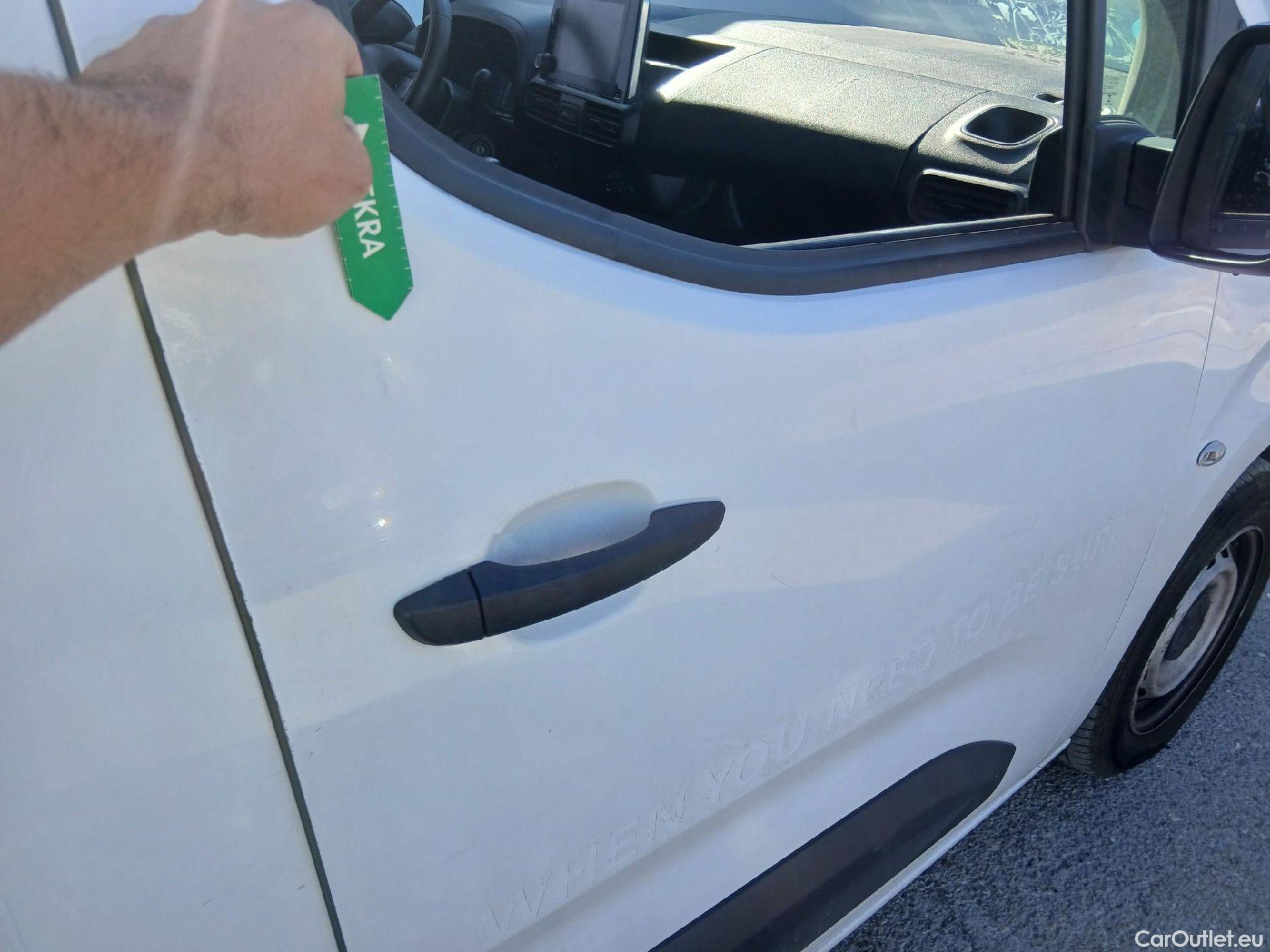  Citroen  Berlingo CITROEN  / 2018 / 3P / furgón derivado de turismo Talla M BlueHDi 100 CONTROL #24