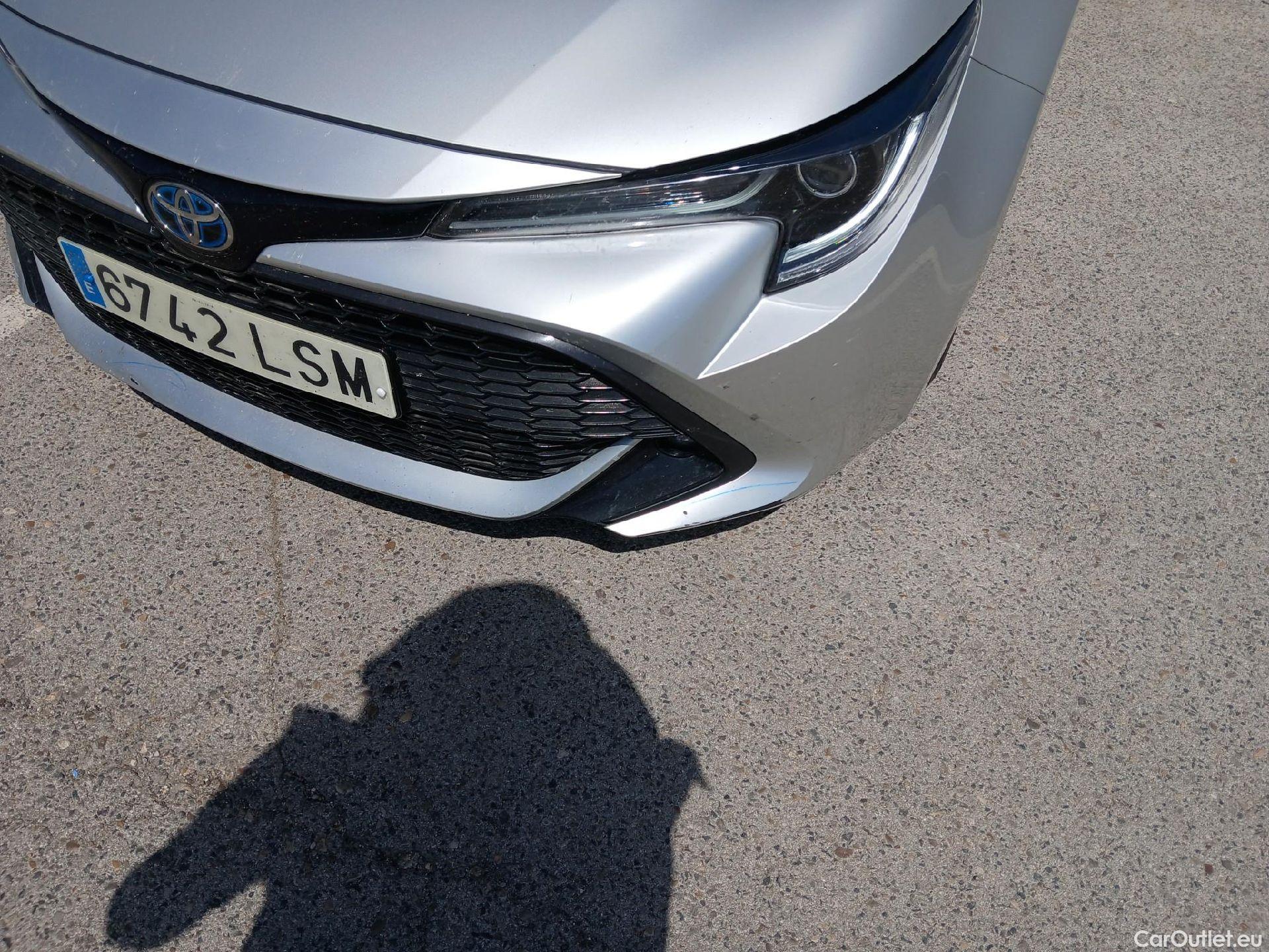  Toyota  Corolla TOYOTA  / 2019 / 5P / familiar 1.8 125H STYLE E-CVT TOURING SPORT #3