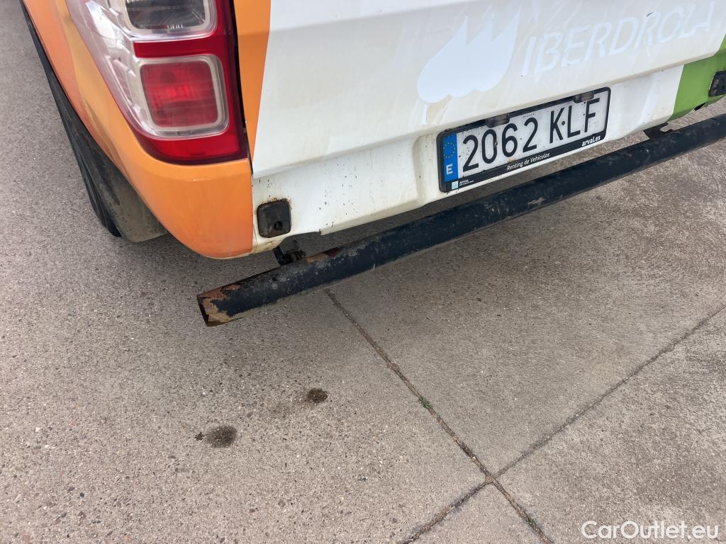  Ford  Ranger FORD  VU 4p 6G pickup 2.2 TDCi 118kW 4x4 Doble Cab. XL S/S #9