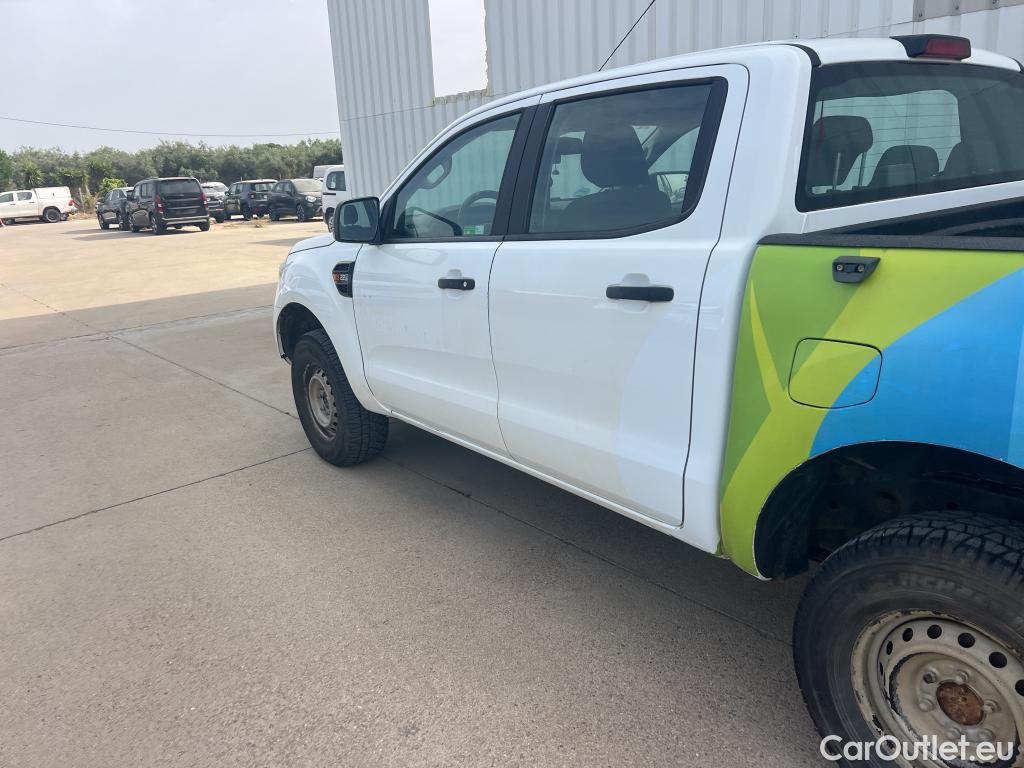  Ford  Ranger FORD  VU 4p 6G pickup 2.2 TDCi 118kW 4x4 Doble Cab. XL S/S #12