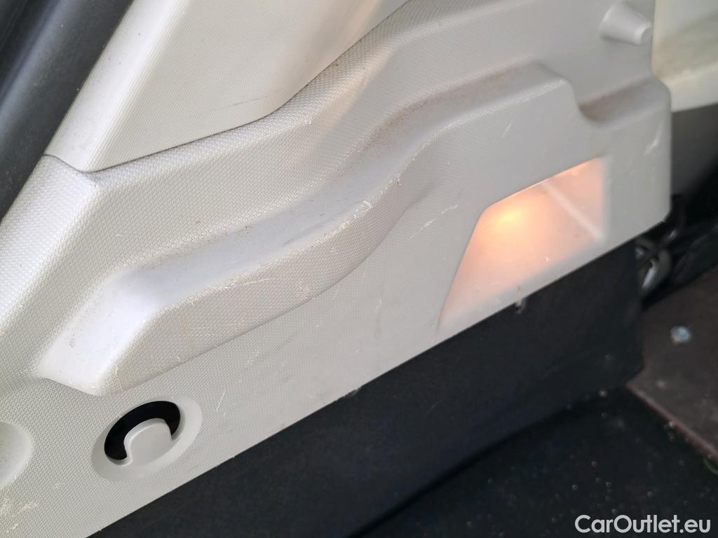  Renault  Zoe RENAULT  VU 5P 1G BERLINA COMERCIAL Entry Flexi #12