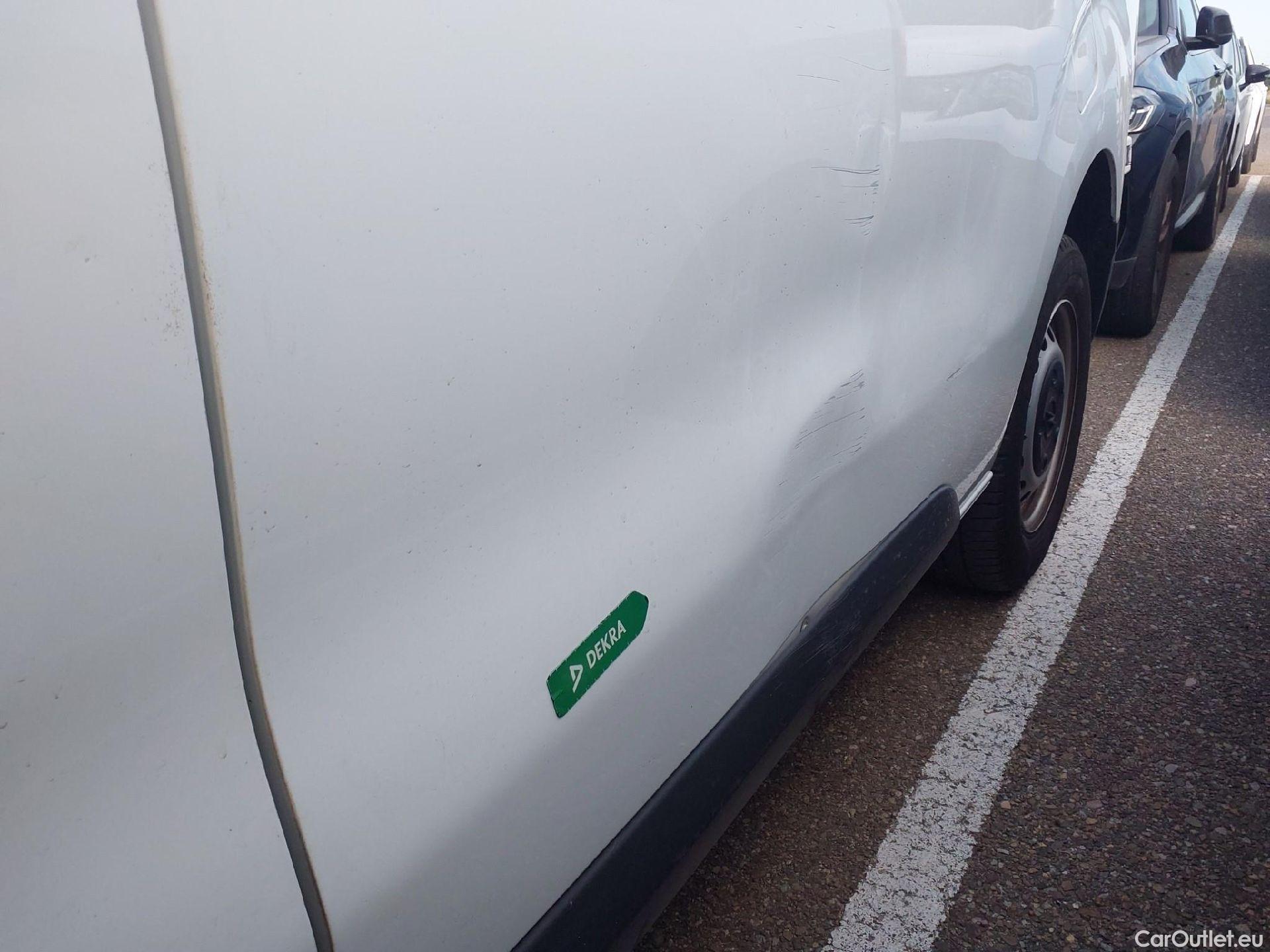  Opel  Vivaro OPEL  / 2019 / 4P / furgón 1.5 Diésel 74kW (100CV) M Std Express #9
