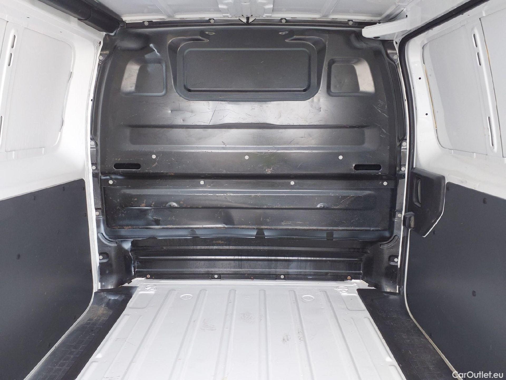  Opel  Vivaro OPEL  / 2019 / 4P / furgón 1.5 Diésel 74kW (100CV) M Std Express #1