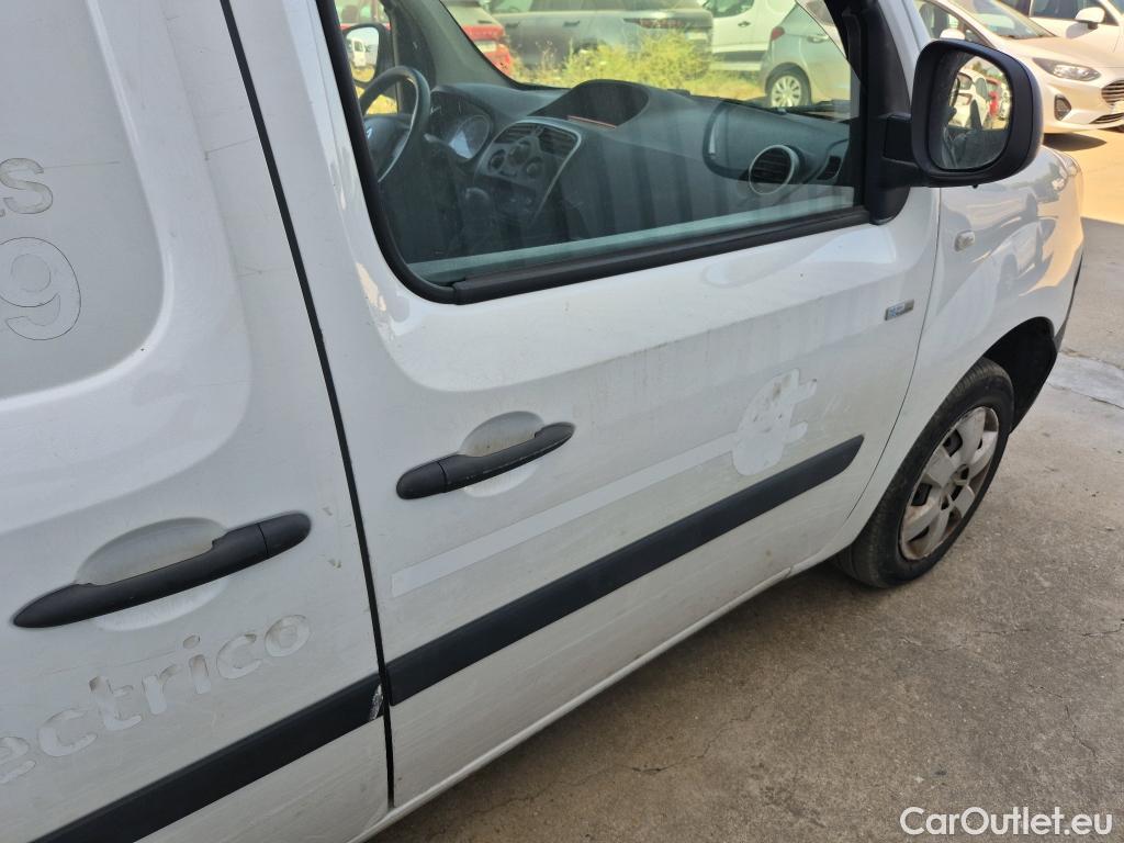  Renault  Kangoo RENAULT  Z.E./2013/3P/furgón derivado de turismo Z.E. Flexi #48