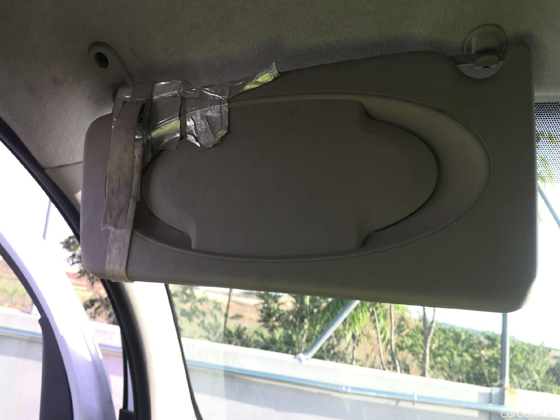 Renault  Kangoo RENAULT  Z.E./2013/3P/furgón derivado de turismo Z.E. #44