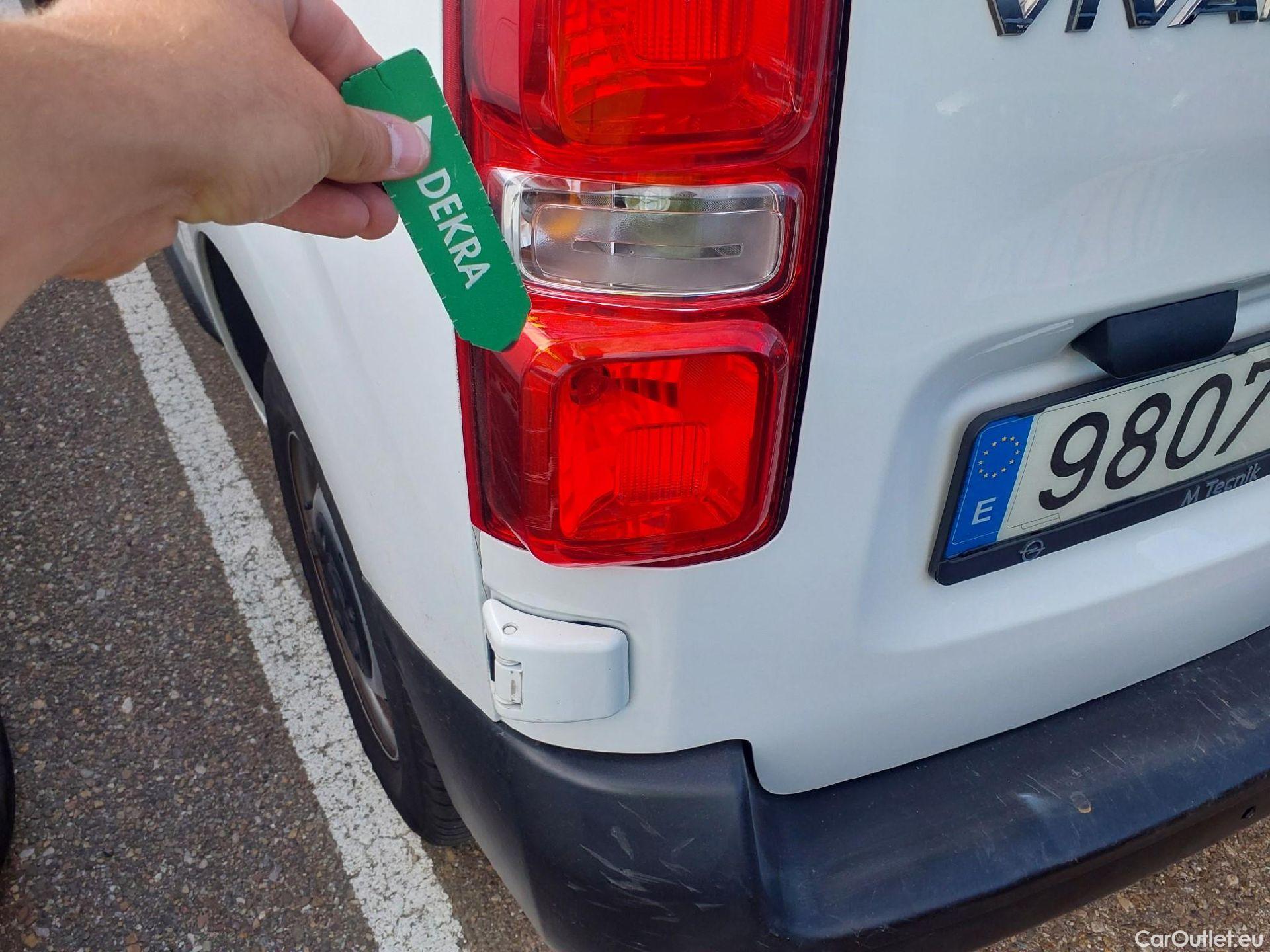  Opel  Vivaro OPEL  / 2019 / 4P / furgón 1.5 Diésel 74kW (100CV) M Std Express #26