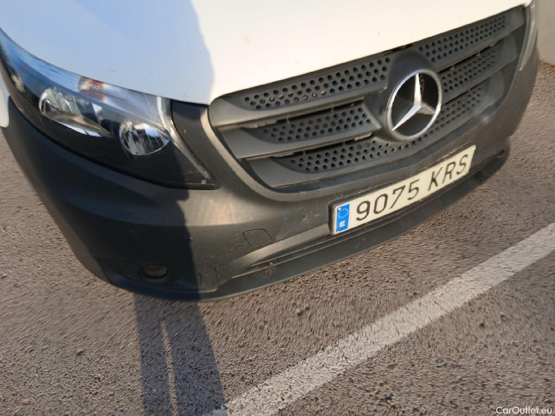  Mercedes  Vito MERCEDES-BENZ  / 2014 / 4P / furgón 111 CDI Larga #8