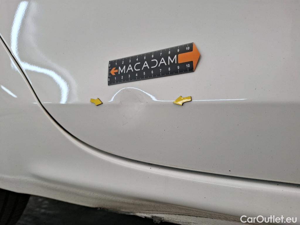  Peugeot  208  Affaire Premium Pack 1.2 80CV BVM5 E6dT #9