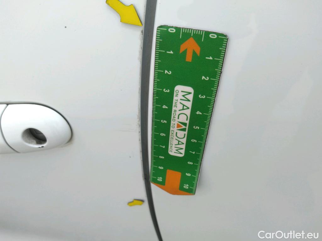  Renault  Clio  IV Air MediaNav 1.5 dCi 90CV BVM5 E6 #43