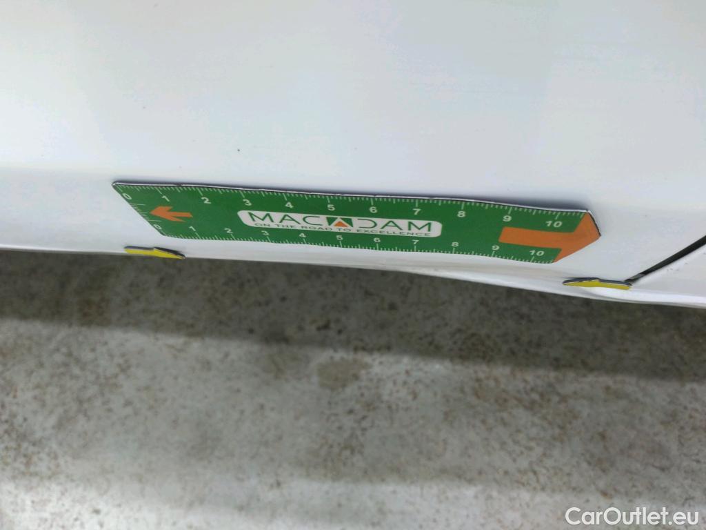  Peugeot  308  / 2017 / 5P / Berline BlueHDi 130 EAT6 S&S ACTIVE BUSINESS / TRANSFO VP/VF #9