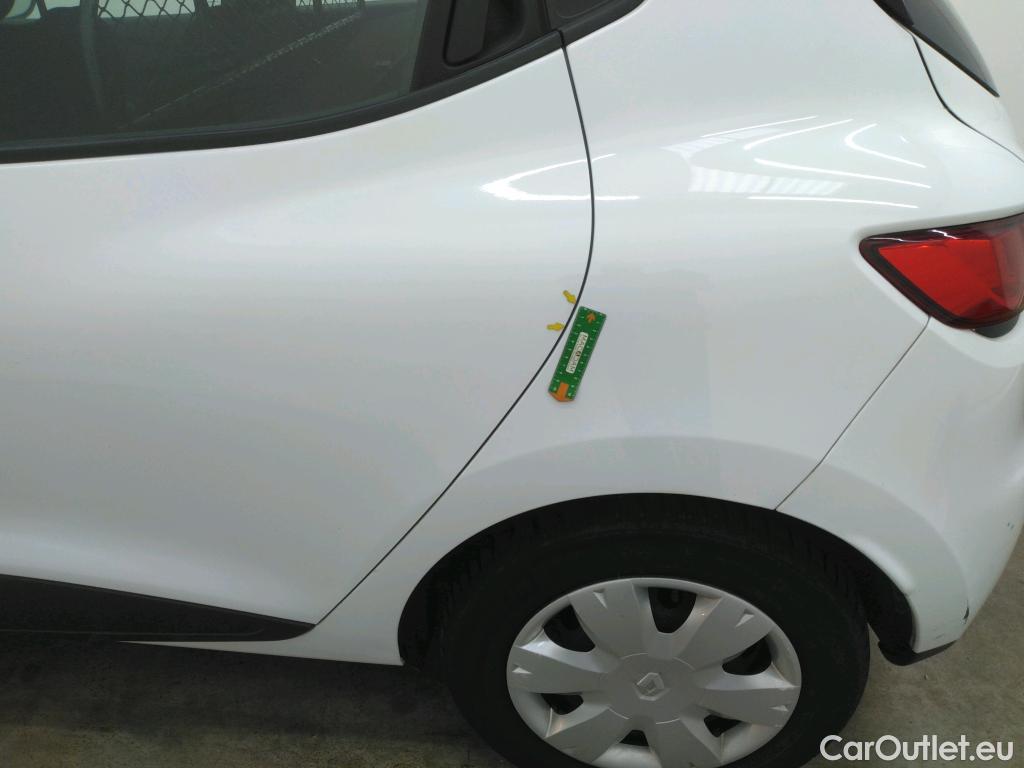  Renault  Clio  IV Air MediaNav 1.5 dCi 90CV BVM5 E6 #46