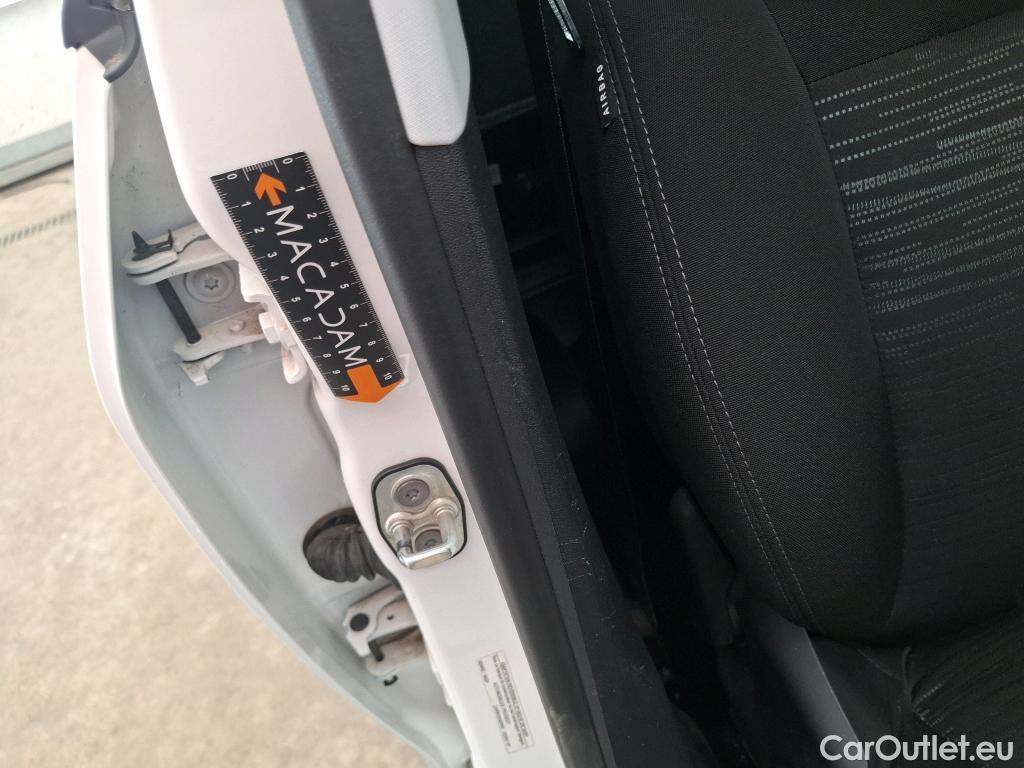  Peugeot  208  Affaire Premium Pack 1.5 HDi 100CV BVM5 E6dT #33