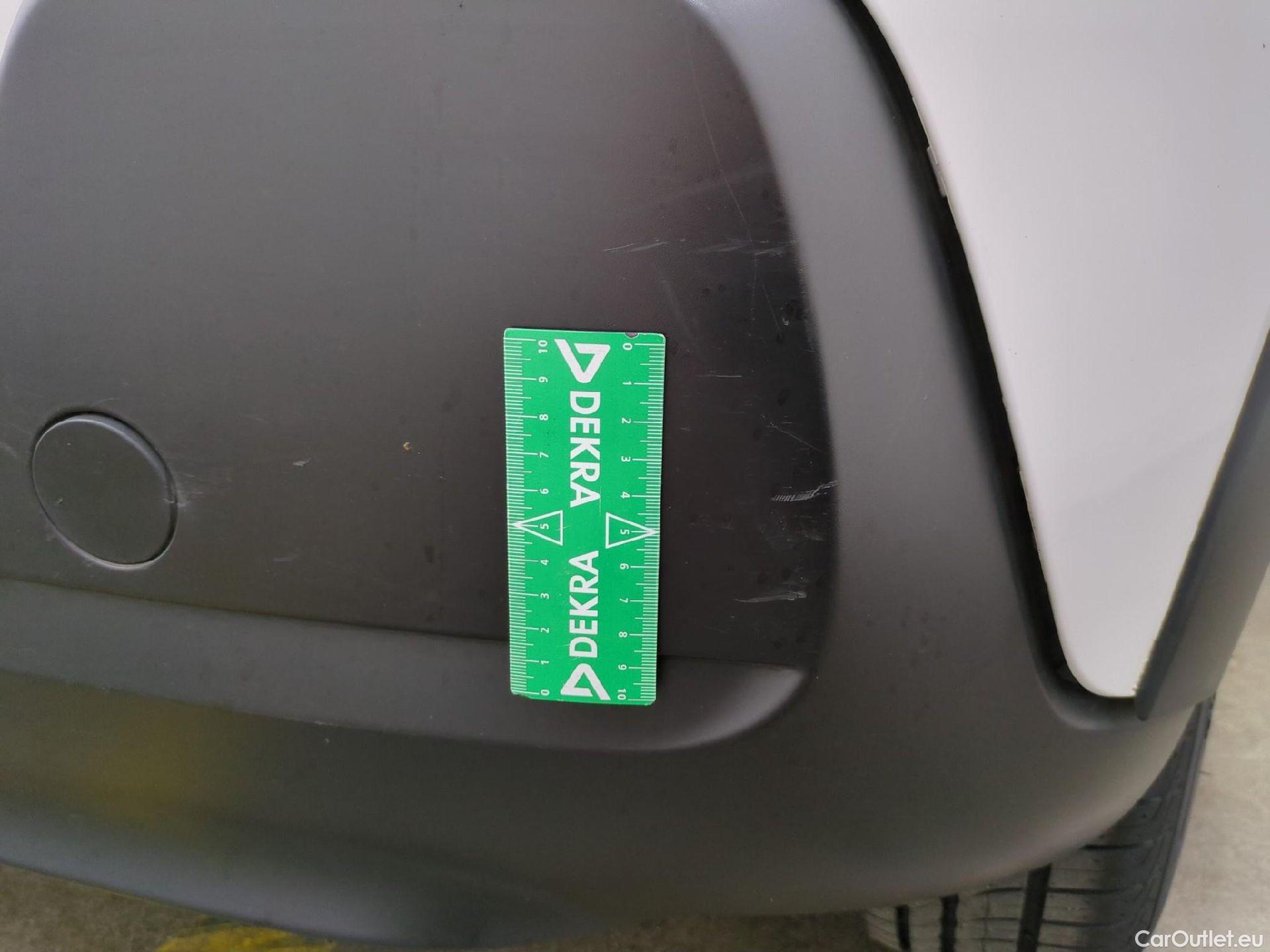  Citroen  C3  Société Feel 1.5 BlueHDI 100CV BVM6 E6dT #11