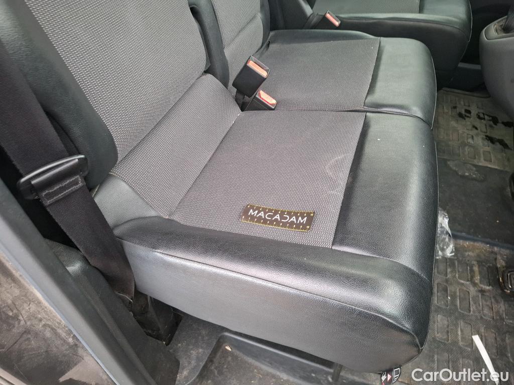  Opel  Vivaro OPEL  / 2019 / 4P / Fourgon tôlé 2.0 Diesel 120 ch Ptac aug L2 Pack clim #37